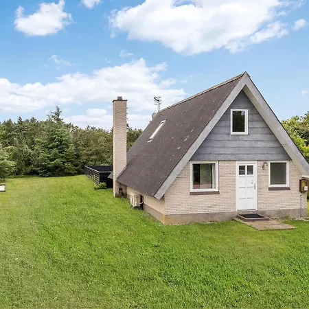 펜션 Awesome Home In Vestervig With Sauna *